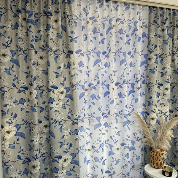 Льняные шторы серого цвета с голубыми цветами 150х270 с батистовым тюлем 400х270 на тасьме (SHT-M1-622-6) фото