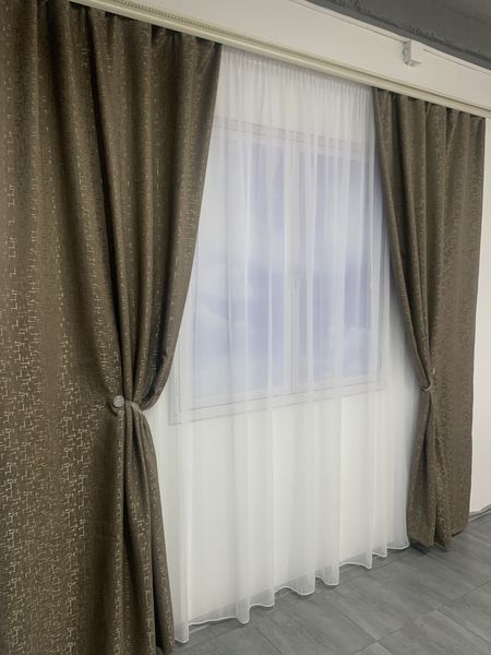 Лляні мармурові блекаут штори коричневого кольору 2шт. 150х270 з білим шифоновим тюлем 400х270, на тасьмі (SHTN-M22-1) фото