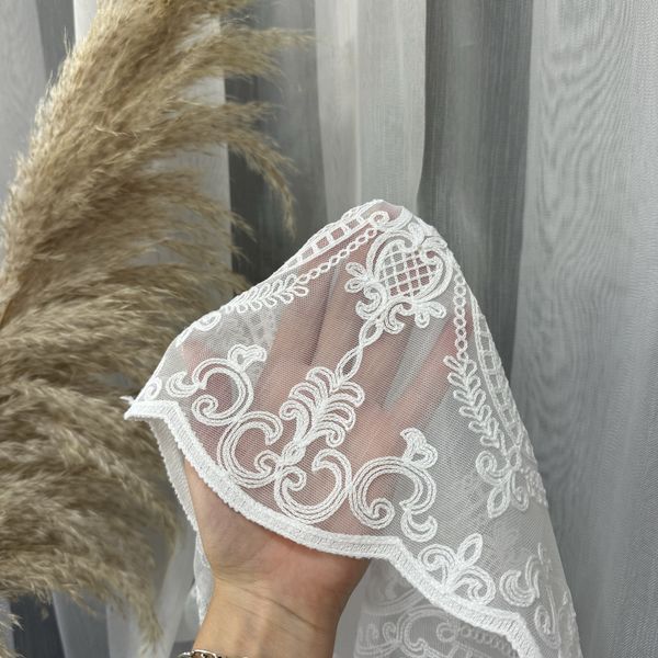Бамбукова тканина білого кольору з вишивкою знизу висота 3м (7032) фото