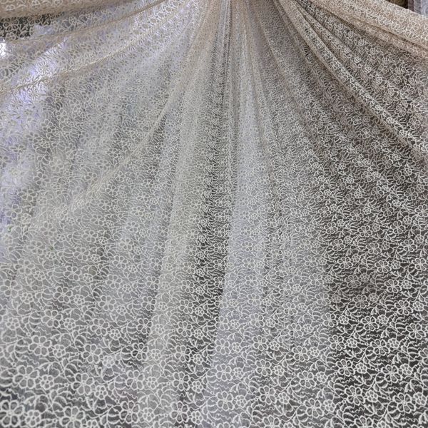 Жакардова гіпюр тканина персикового кольору рулоном (R1373)